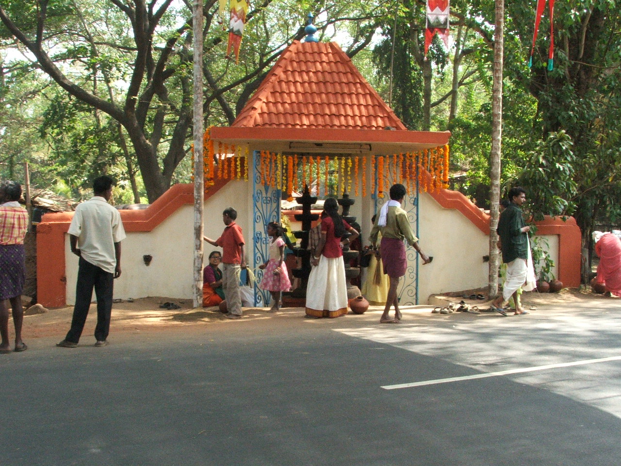 guruvayur,guruvayur temple,kodungalloor temple,sree kurumba temple kodungalloor 