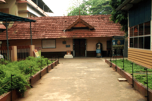 guruvayur,guruvayur temple, neeranjali nava graha temple